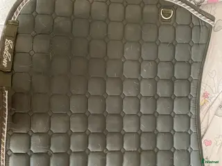 Schabrak & Vojlockar hästutrustning till salu: Dressyrschabrak i Pålsboda - Annons 3