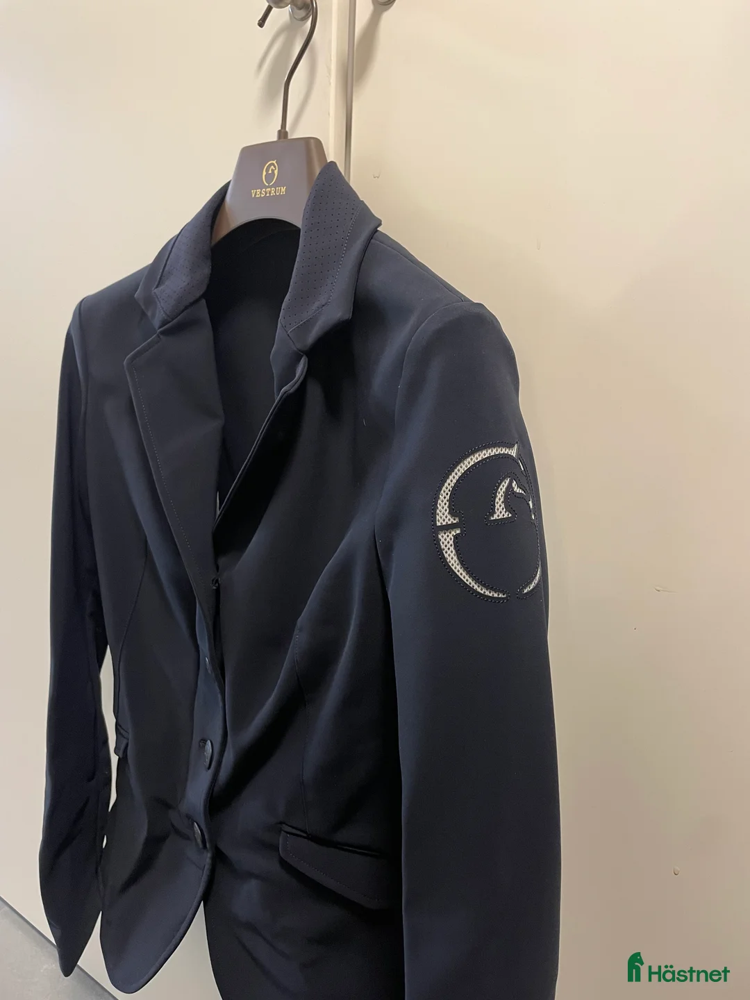 Jackor & Kavajer ryttarutrustning till salu: Kavaj i Göteborg - Annons 1