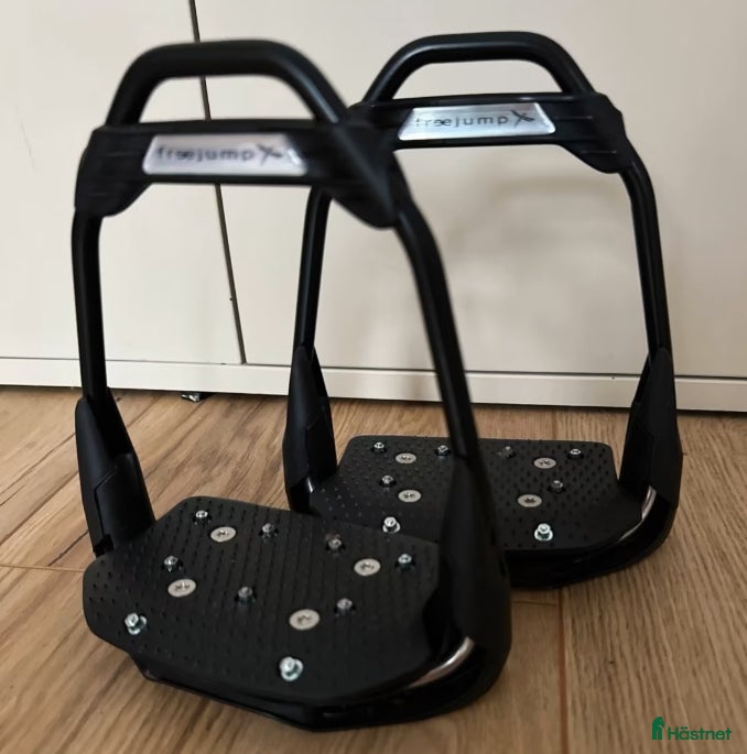 Stigbyglar hästutrustning Freejump Air Nya! - Annons 5