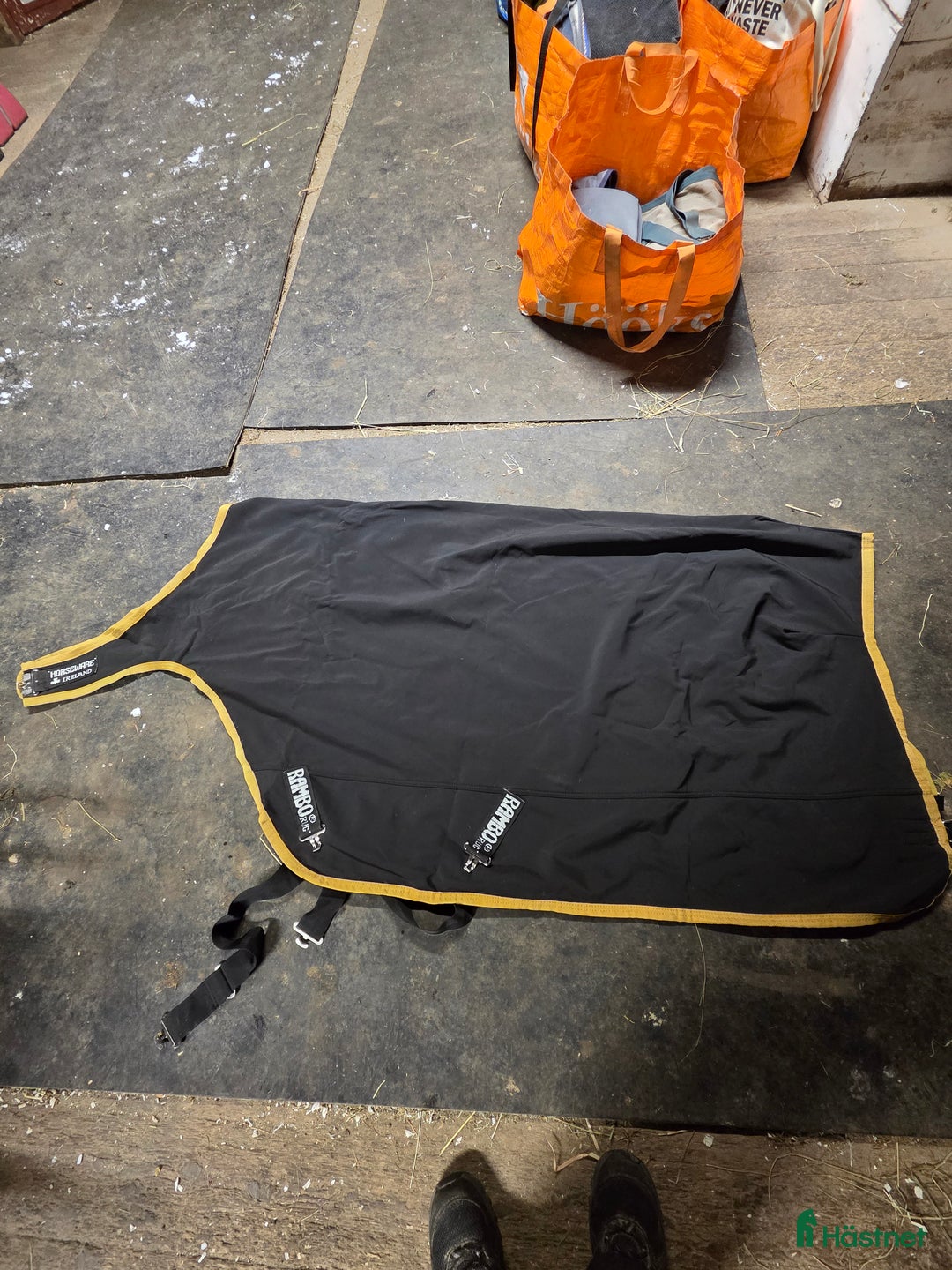 Täcken hästutrustning till salu: Rambo walker i Hortlax - Annons 1