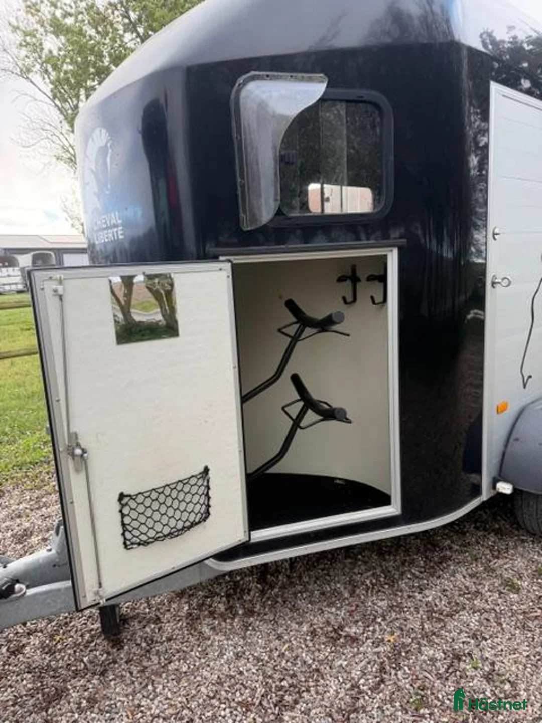 Hästtransporter  fordon & transport till salu: Cheval Liberte Gold 3 - sadelkammare - Annons 2