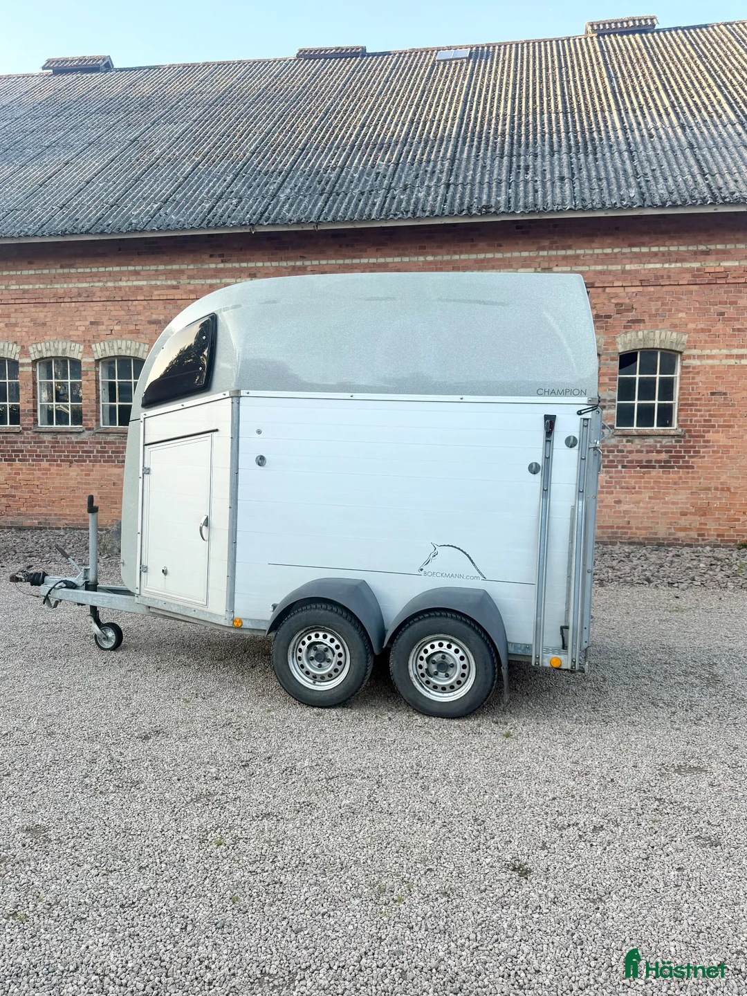 Hästtransporter  fordon & transport till salu: Böckmann Champion (2016) - totalvikt 1700 kg - Annons 1