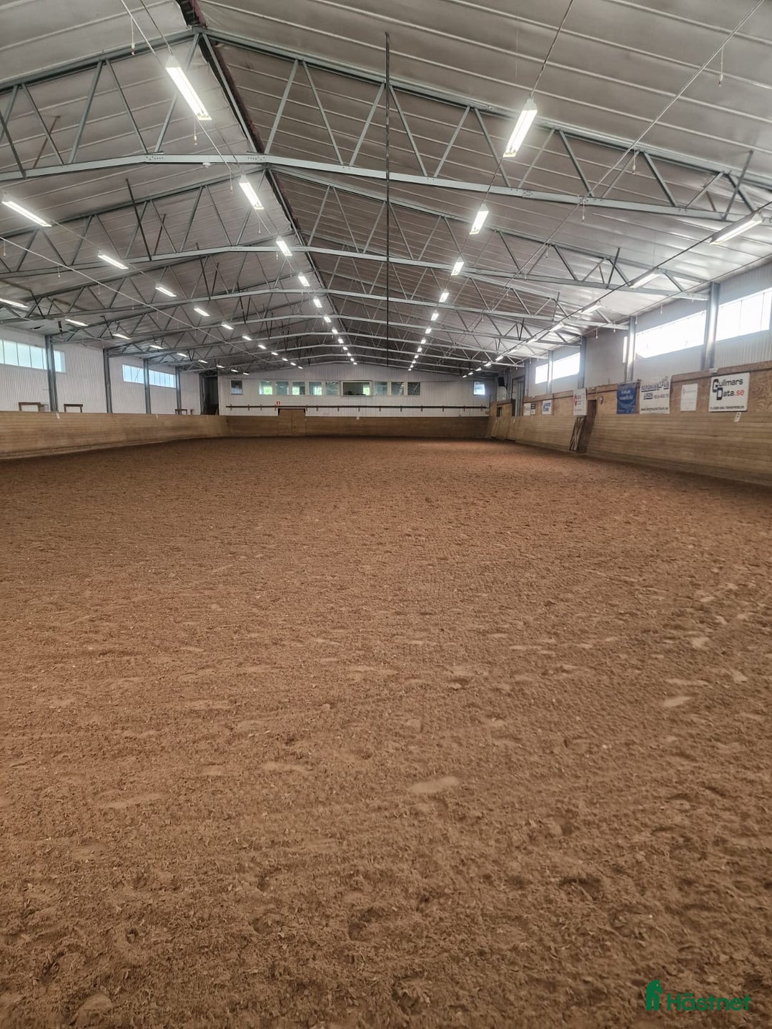  stallplats finnes: Stallplats med tillgång till två ridhus & paddock i Lysekil - Annons 1