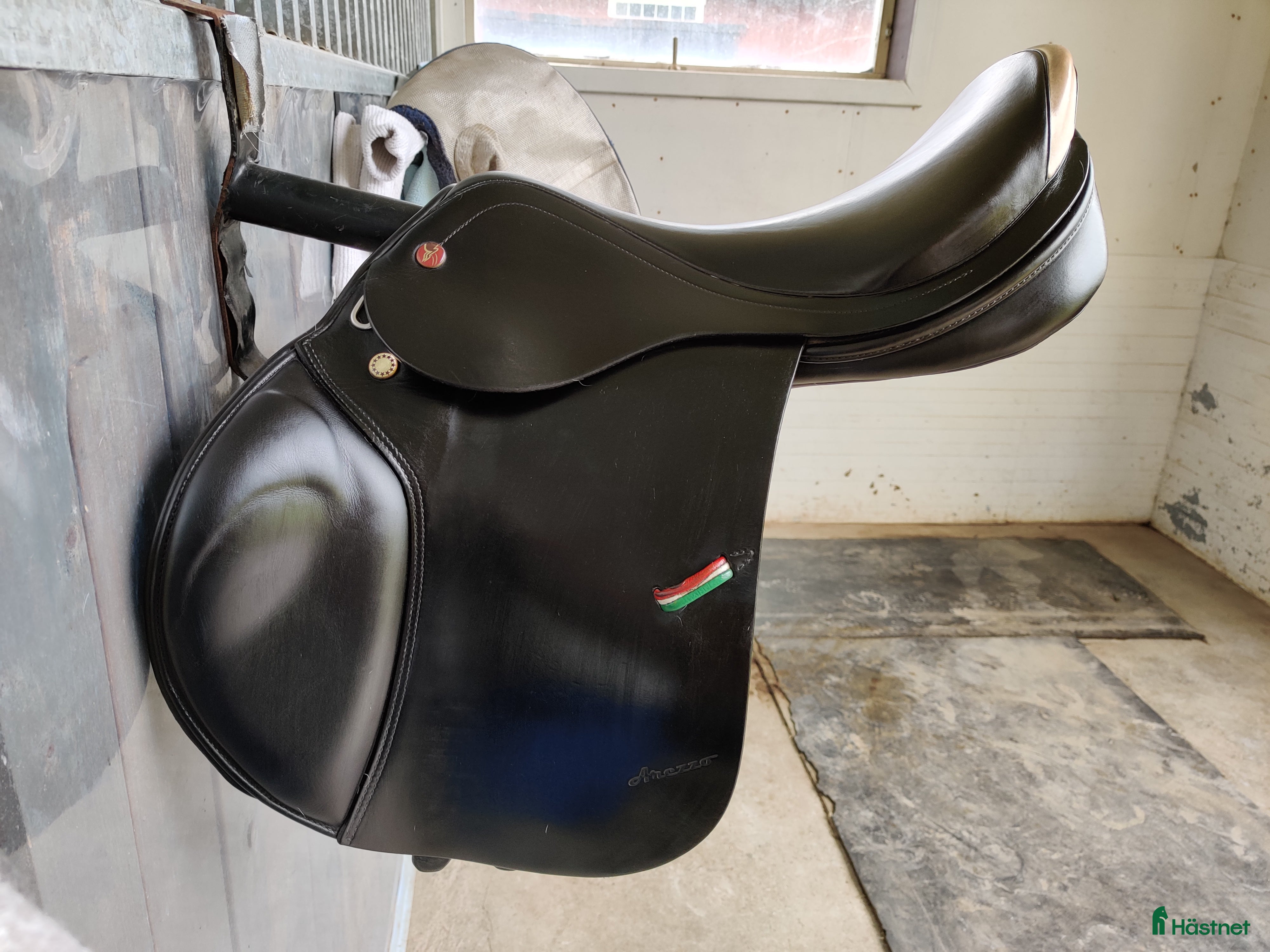 Sadlar hästutrustning till salu: Hoppsadel Prestige Arezzo, 17" i Enköping - Annons 6