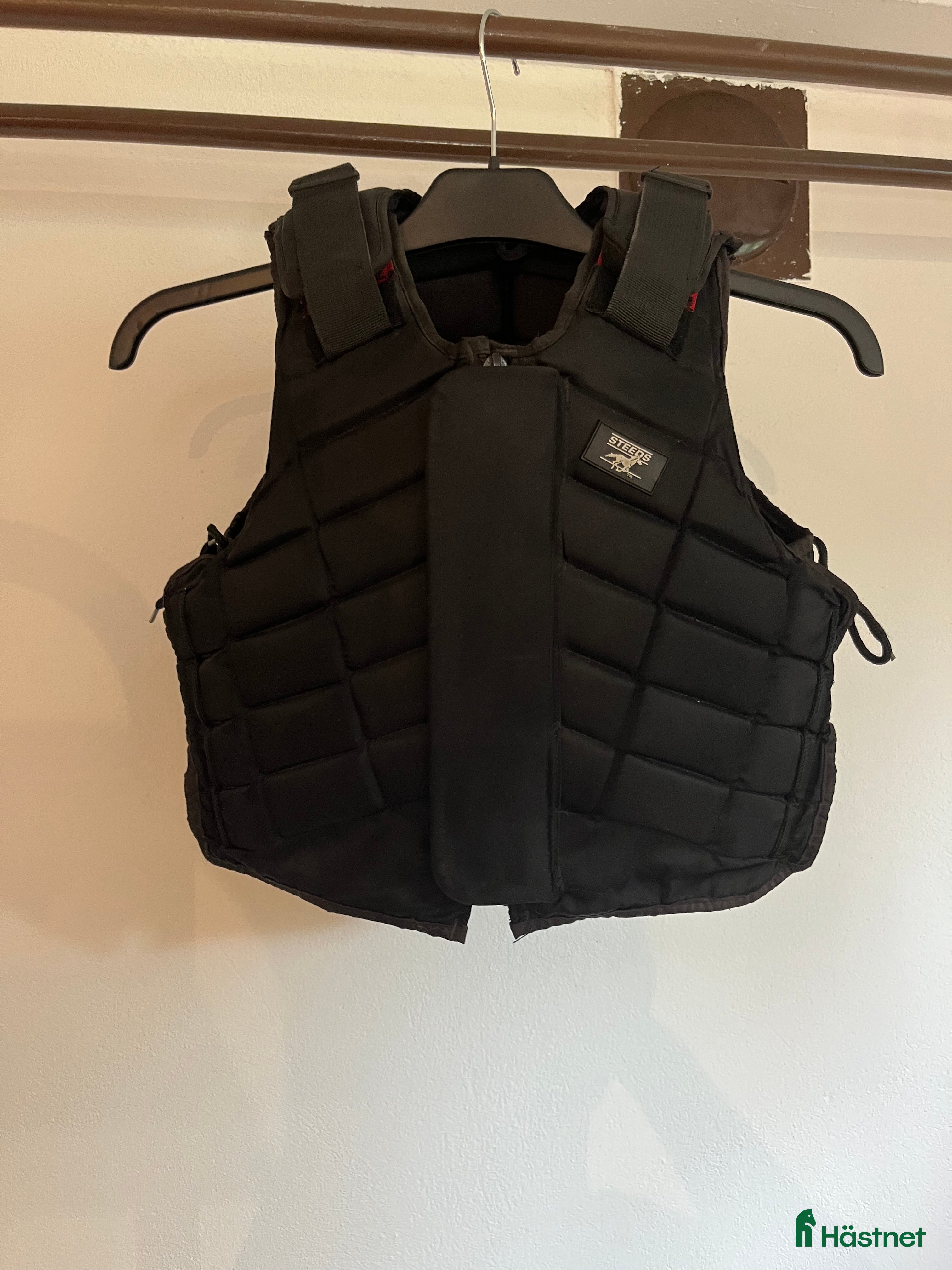 Säkerhetsvästar ryttarutrustning till salu: Säkerhetsväst Steeds i Klågerup - Annons 20