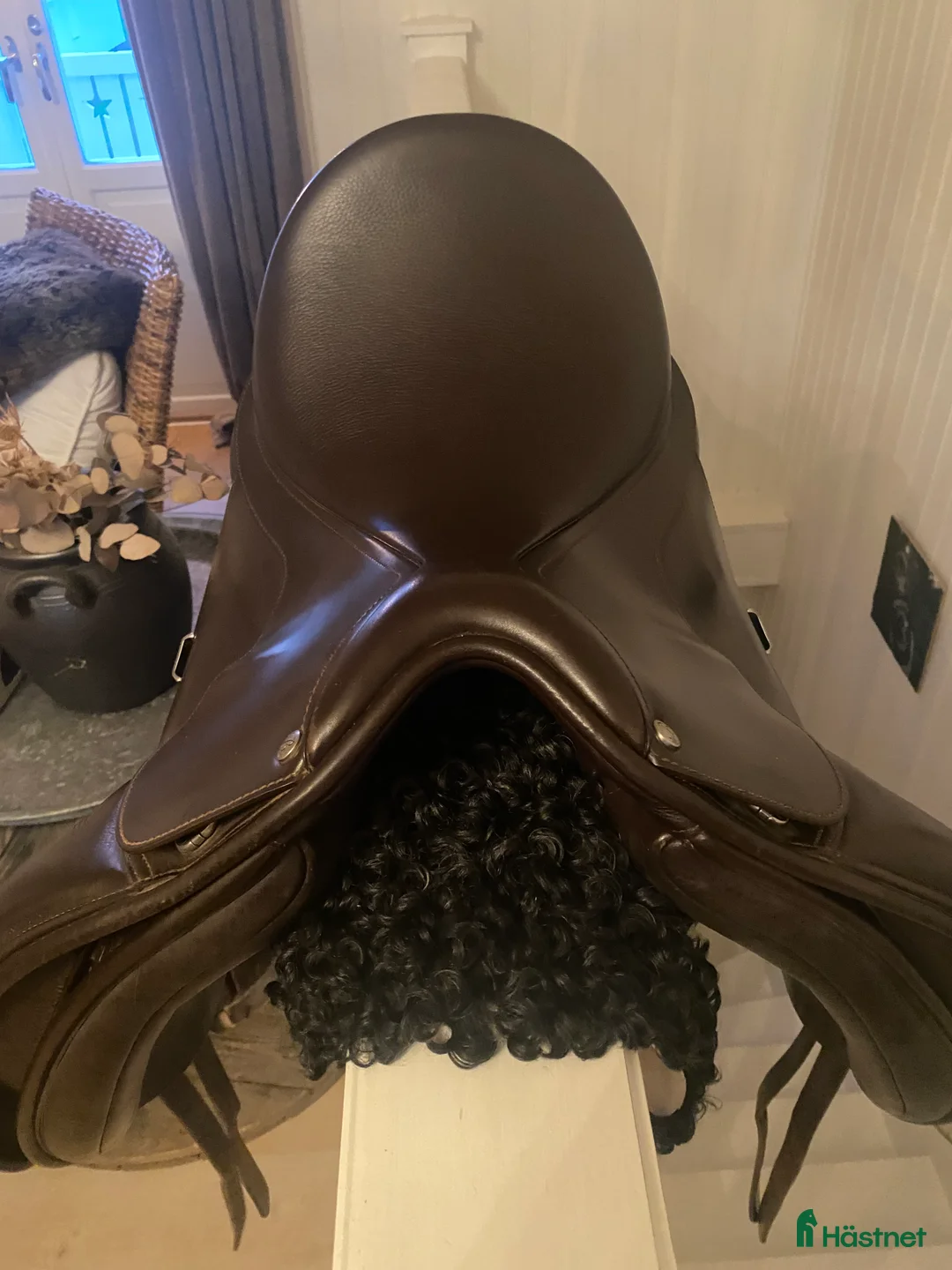 Sadlar hästutrustning till salu: Mycket fin Bates dressyrsadel! i Tranås - Annons 2