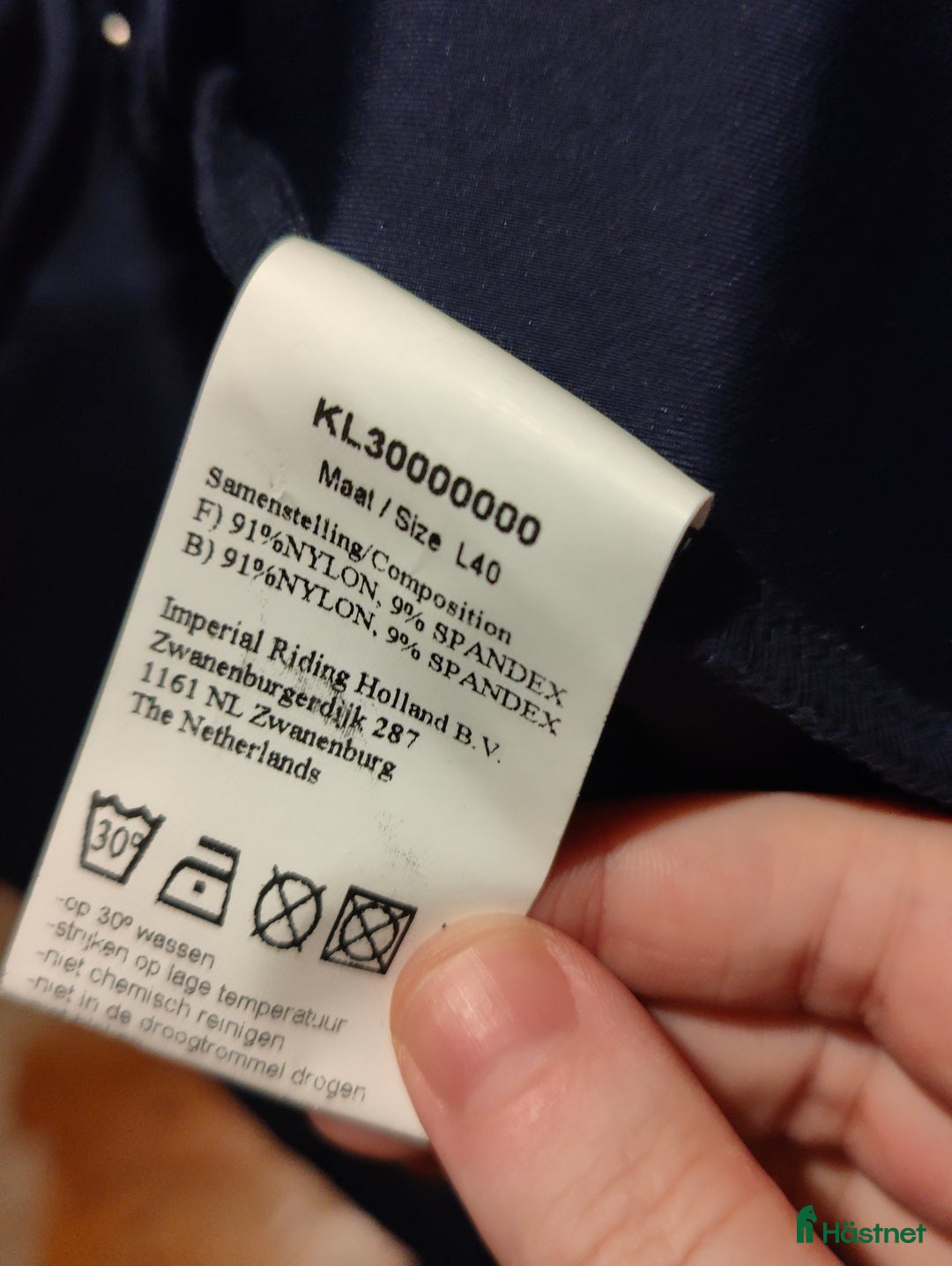 Jackor & Kavajer ryttarutrustning till salu: Marinblå kavaj i Ängelholm - Annons 3