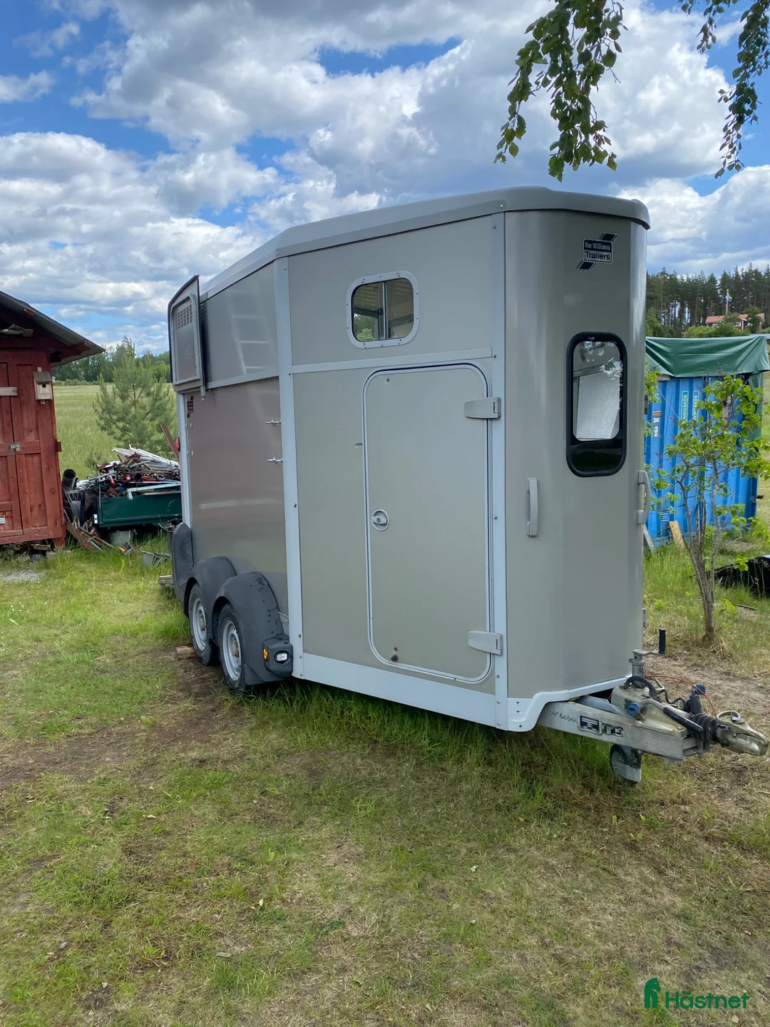 Hästtransporter  fordon & transport till salu: Fin ljus hästtransport  - Annons 1