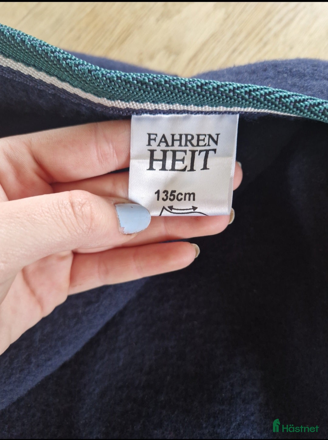 Täcken hästutrustning till salu: Helt nytt ylletäcke i Fåker - Annons 3