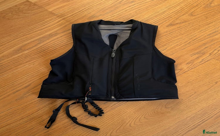 Säkerhetsvästar ryttarutrustning till salu i Kungsbacka - Annons 13