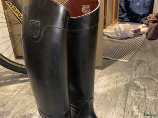 Ridstövlar ryttarutrustning till salu: Aigle ridstövlar stlk 28/M i Karlskoga - Annons 3
