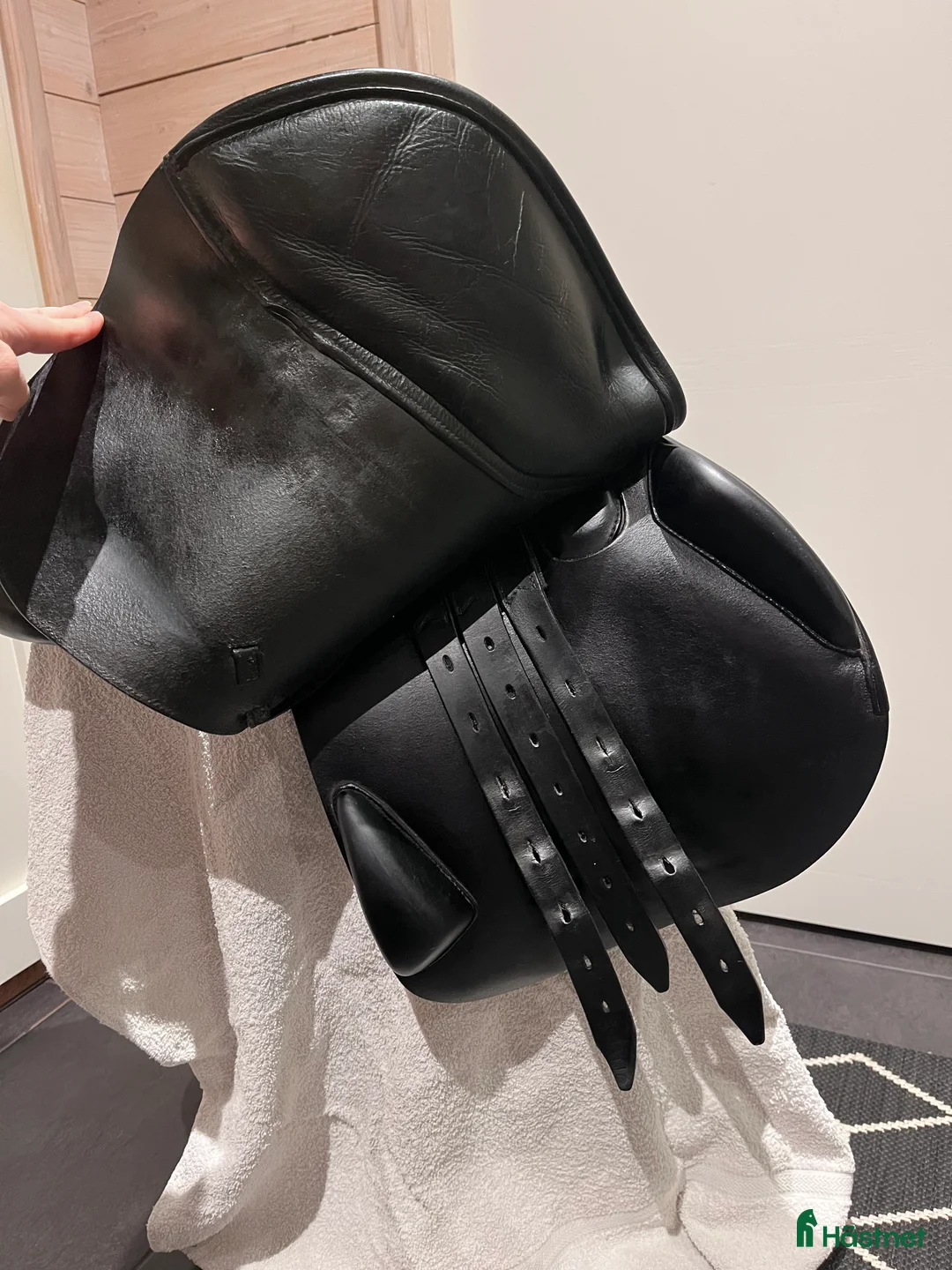 Sadlar hästutrustning till salu: Amerigo dj Hoppsadel svart i Mariefred - Annons 5