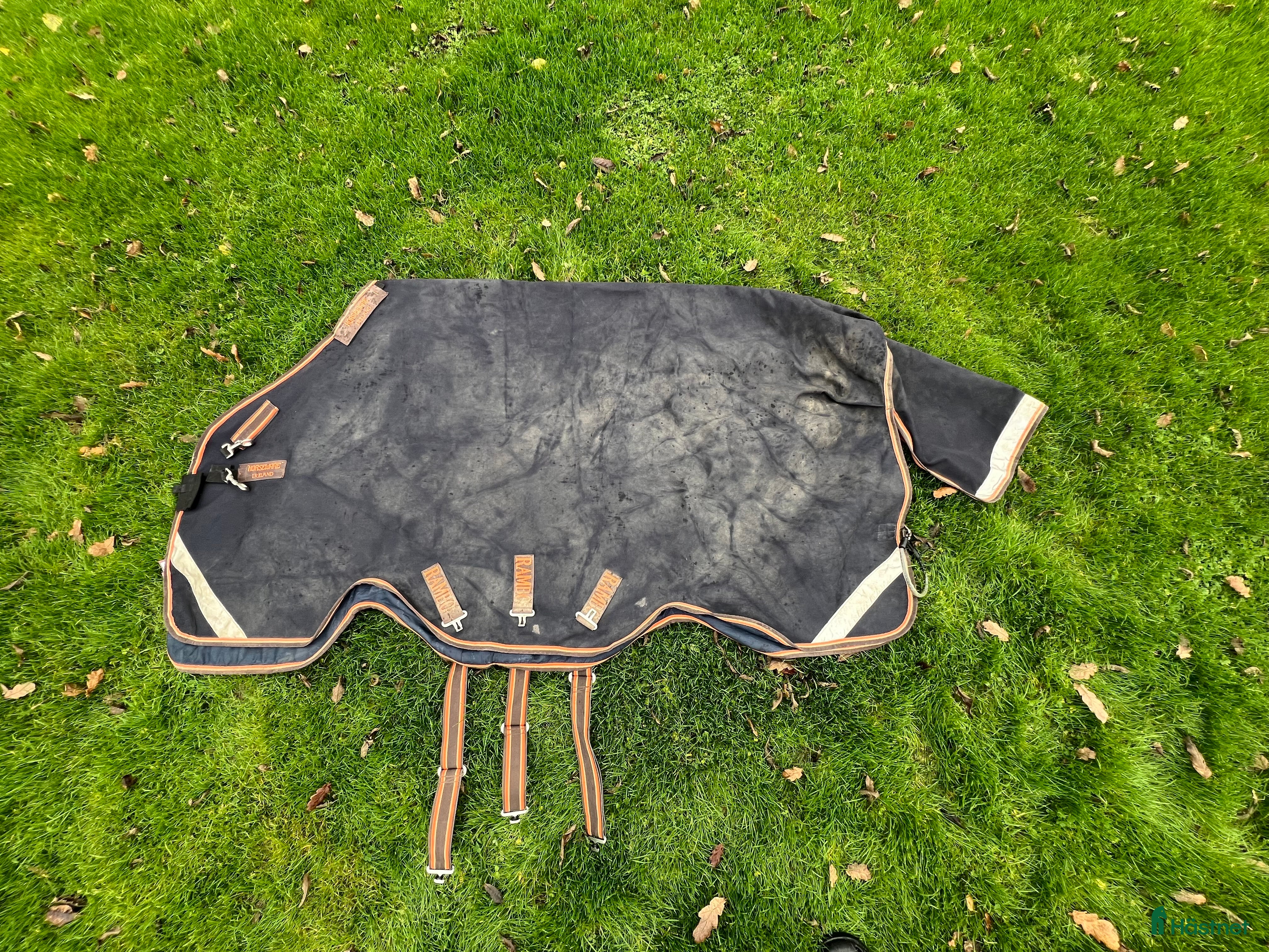 Täcken hästutrustning till salu: Rambo Supreme regntäcke inkl hals i Vargön - Annons 20