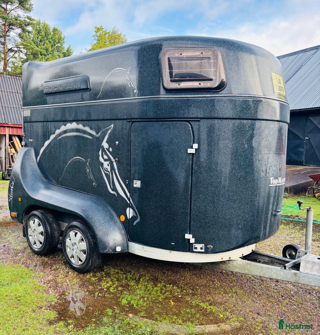 Hästtransporter  fordon & transport till salu: Nyrenoverat fantastiskt släp i Lidhult - Annons 1