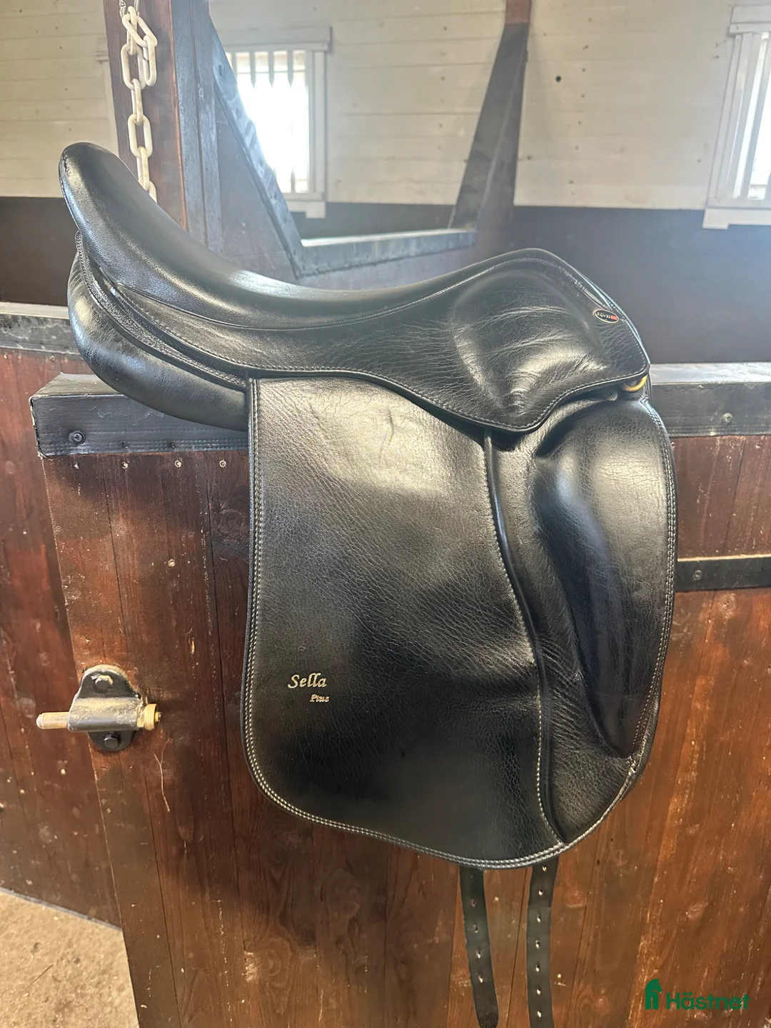 Sadlar hästutrustning till salu: Eques Sella plus ullstoppad 17,5 tum - Annons 1