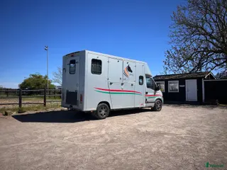 Hästlastbilar fordon & transport till salu: Renault Master Theault B-körkort hästlastbil - Annons 2