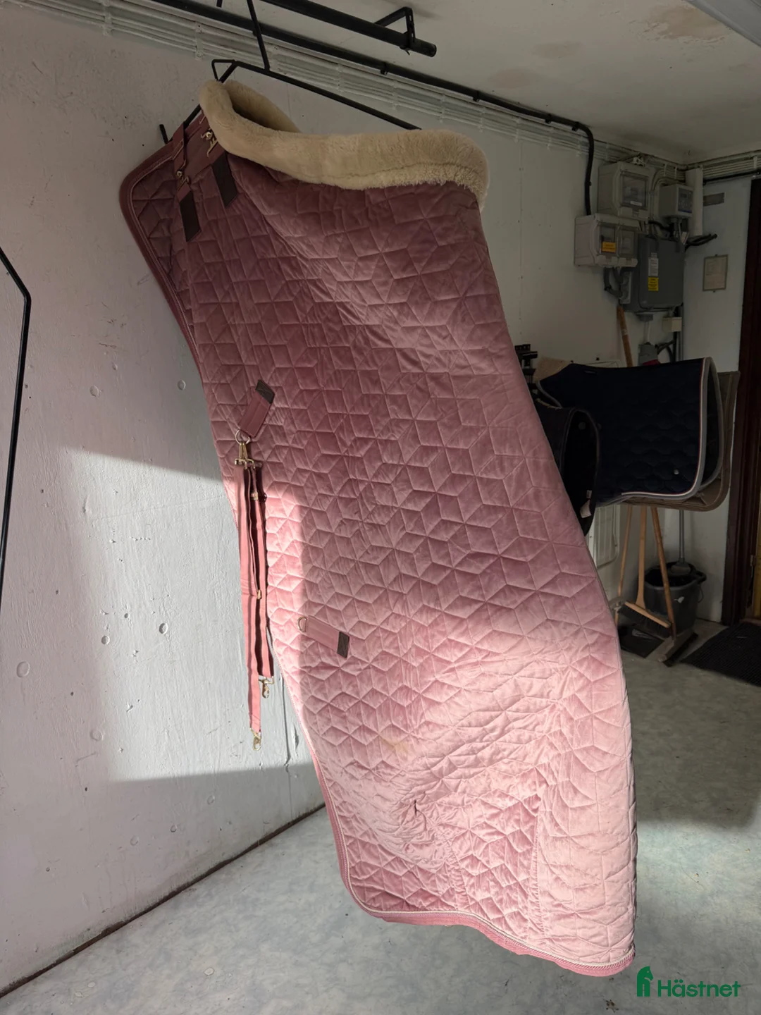 Täcken hästutrustning till salu: Kentucky Show rug old rosé strl 140 - Annons 2