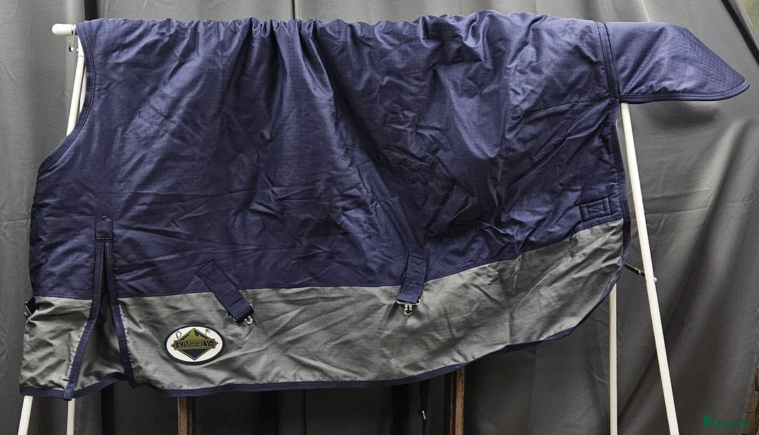 Täcken hästutrustning till salu: Vintertäcke, 135 cm, Kimberly i Gällivare - Annons 1