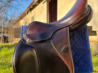 Sadlar hästutrustning Prestige Paris - Annons 1