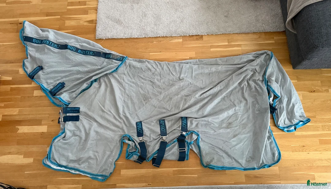 Täcken hästutrustning till salu: Flugtäcke - Annons 2