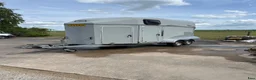 Hästtransporter  fordon & transport till salu: Stor rymlig hästtransport  - Annons 1