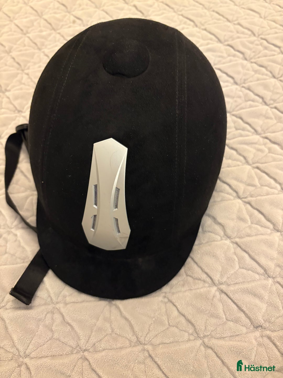 Hjälmar ryttarutrustning till salu: Klassisk hjälm från CRW i Stockholm - Annons 1