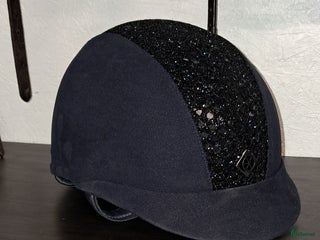 Hjälmar ryttarutrustning till salu: Charles owen Ayr8 plus sparkly i Nyland - Annons 20