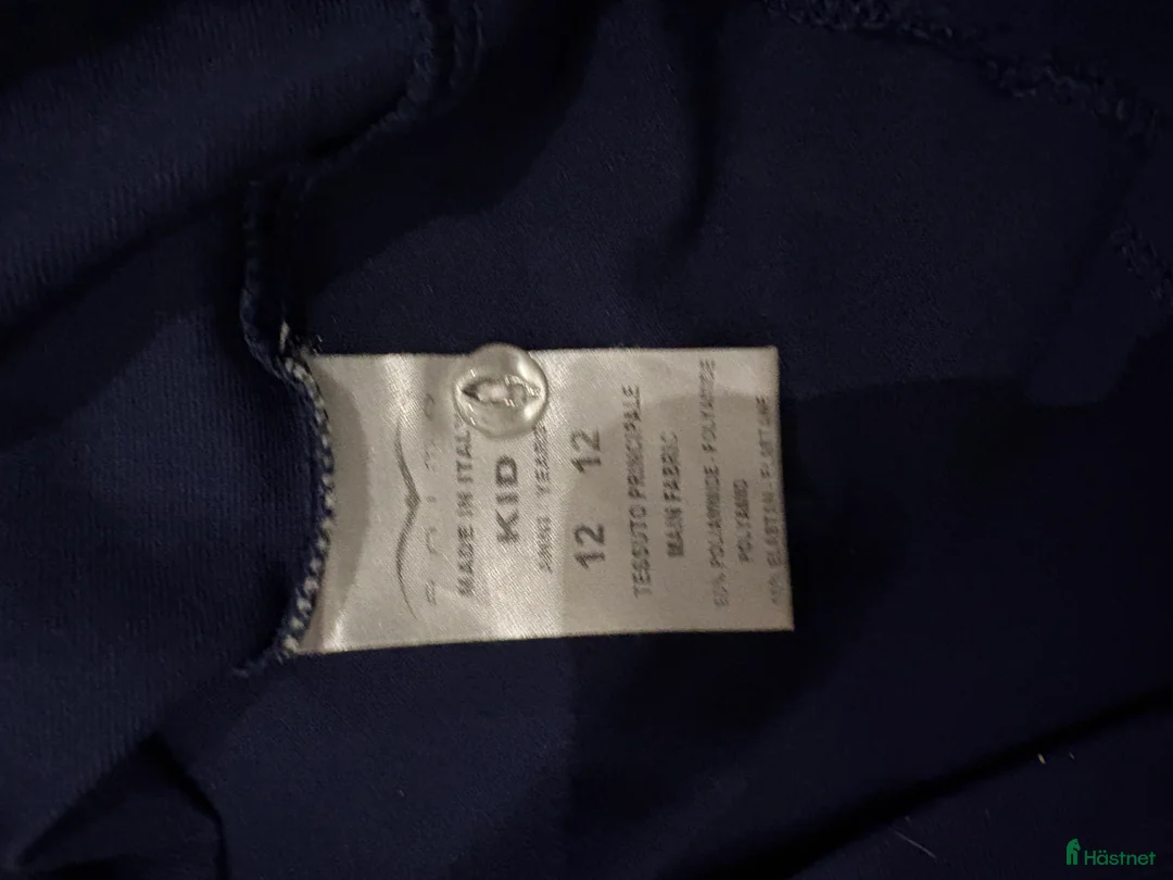 Jackor & Kavajer ryttarutrustning till salu: Fina Animo tävlingstoppar, junior stl 12 - Annons 3