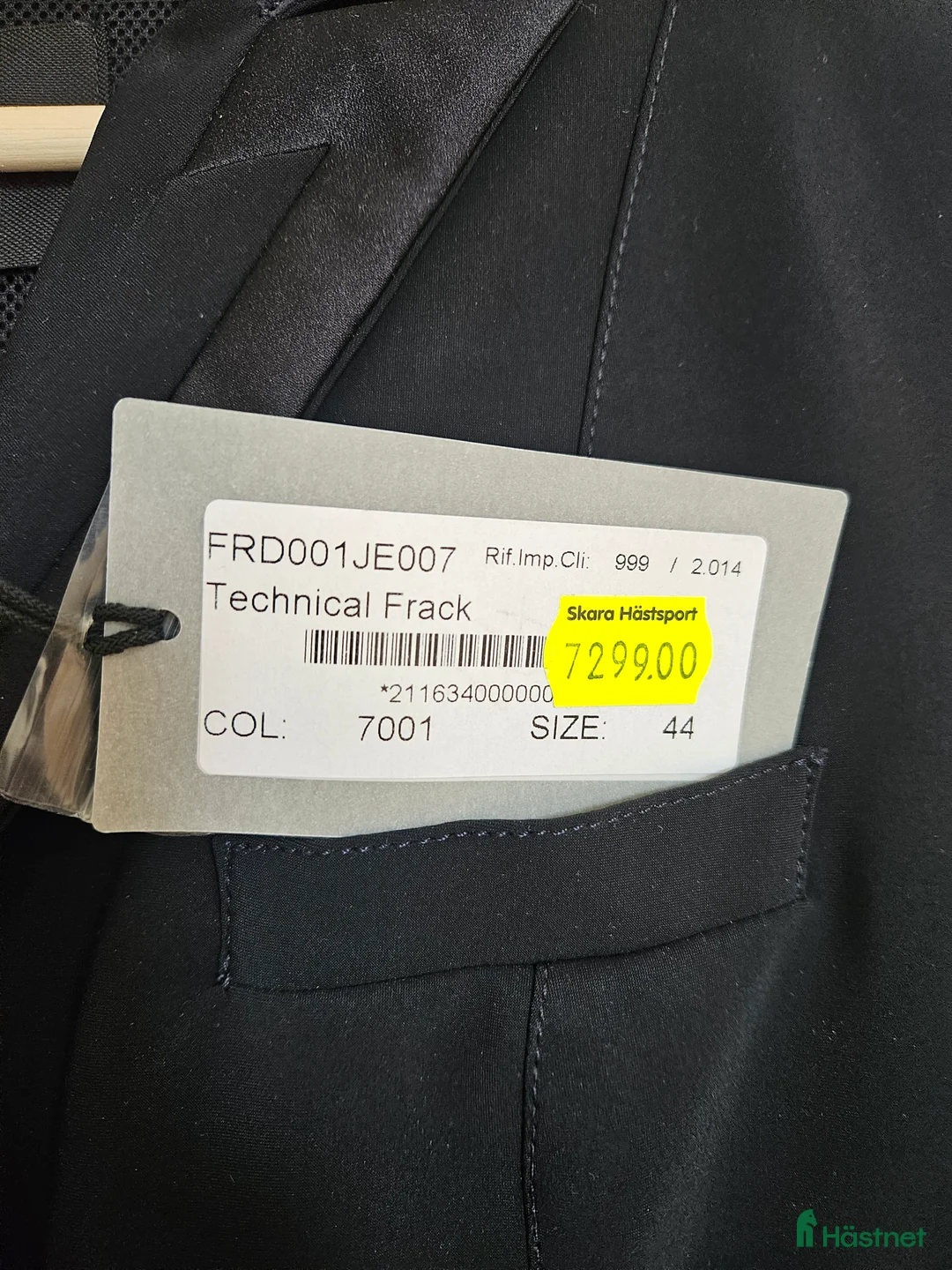 Jackor & Kavajer ryttarutrustning till salu: Cavalleria Toscana frack i Vessigebro - Annons 3