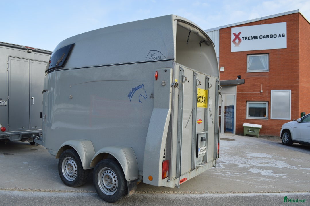 Hästtransporter  fordon & transport till salu: Böckmann Big Master 2017, Totalvikt 1800 kg i Kvicksund - Annons 2