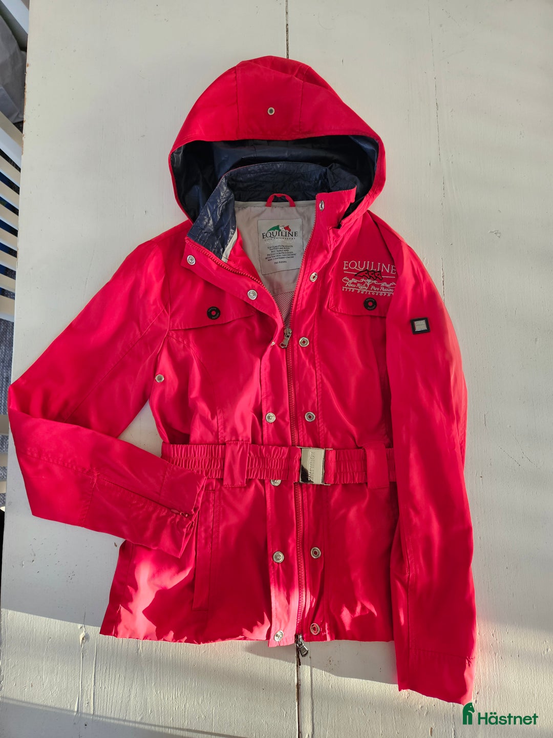 Jackor & Kavajer ryttarutrustning till salu: Röd Equiline  i Härnösand - Annons 1