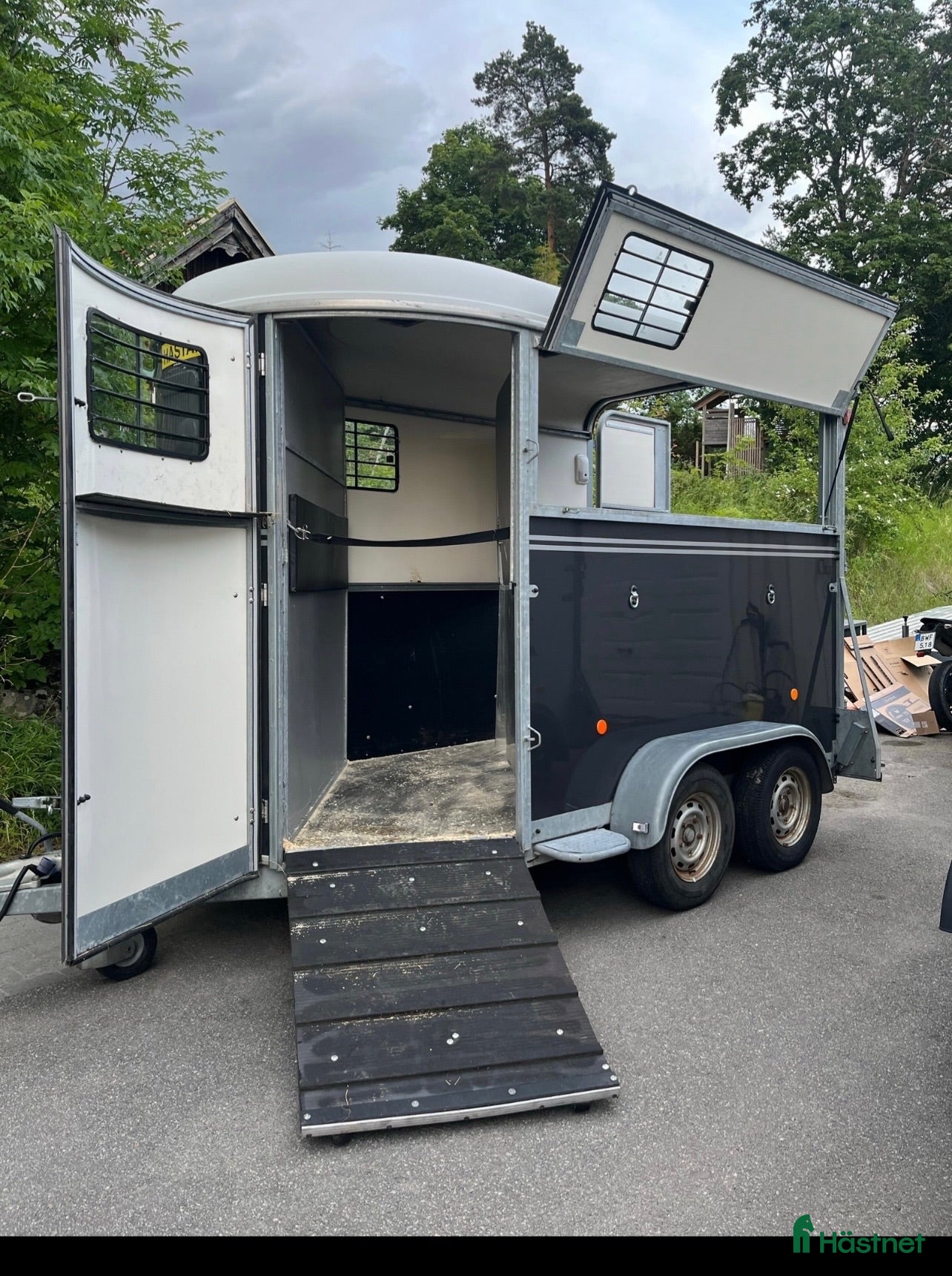 Hästtransporter  fordon & transport till salu: Fautras Oblic 2 i superskick - Annons 2