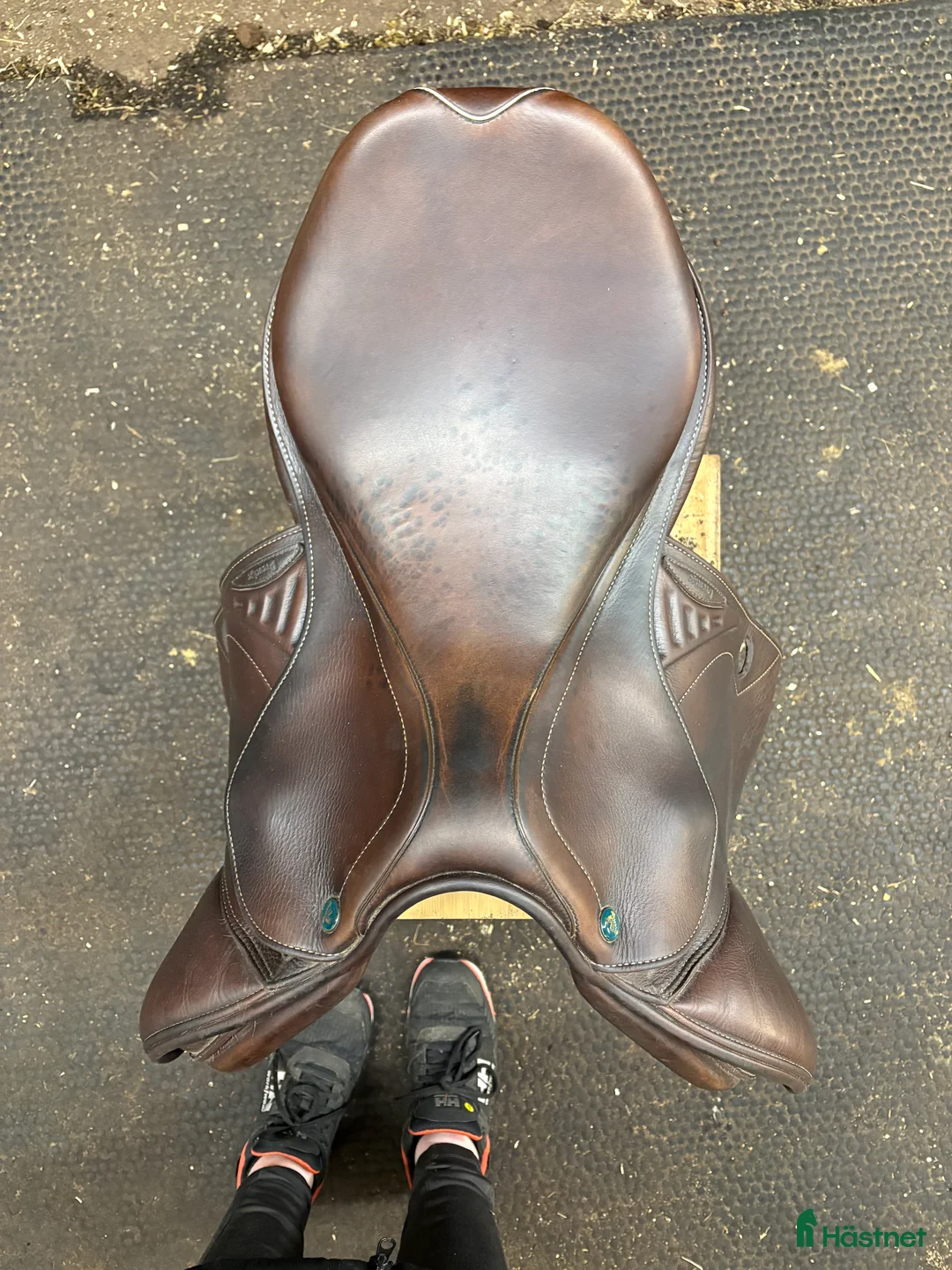 Sadlar hästutrustning till salu: Skön hoppsadel! i Huskvarna - Annons 6