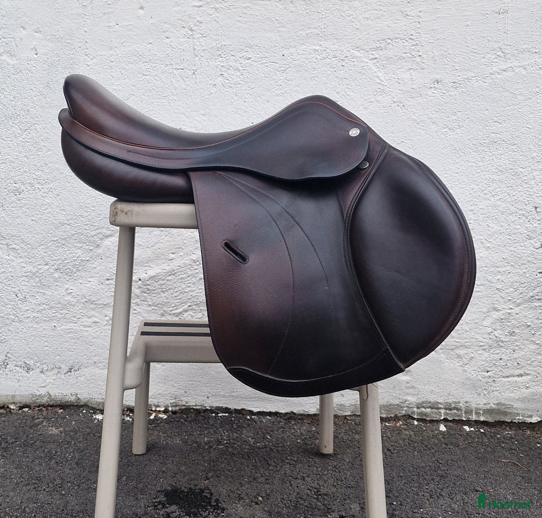 Sadlar hästutrustning till salu: Equipe Expression Special i Matfors - Annons 2