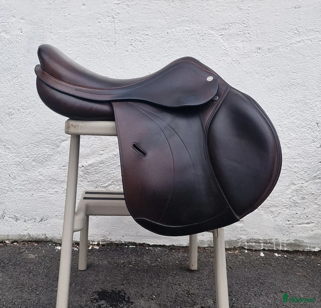 Sadlar hästutrustning till salu: Equipe Expression Special i Matfors - Annons 2