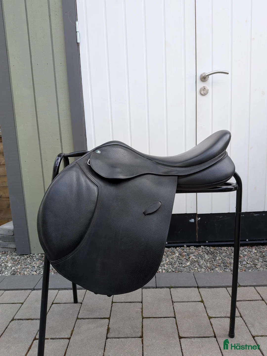Sadlar hästutrustning till salu: Arena hoppsadel - Annons 1