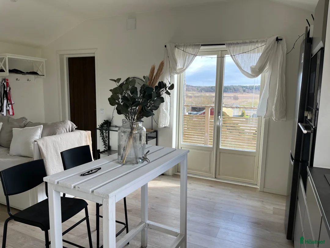  lägenhet till salu: Uthyres: Stall och modern stuga 30 kvm - Annons 2