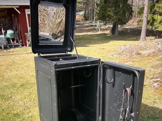 Övrig utrustning övrig utrustning till salu: Svart rymligt sadelskåp - Annons 8