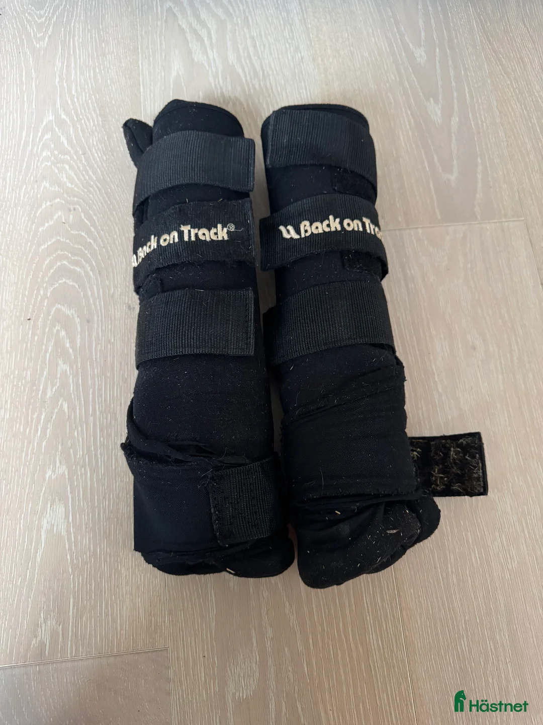 Benskydd hästutrustning till salu: Back on track stallbandage i Älvsjö - Annons 1