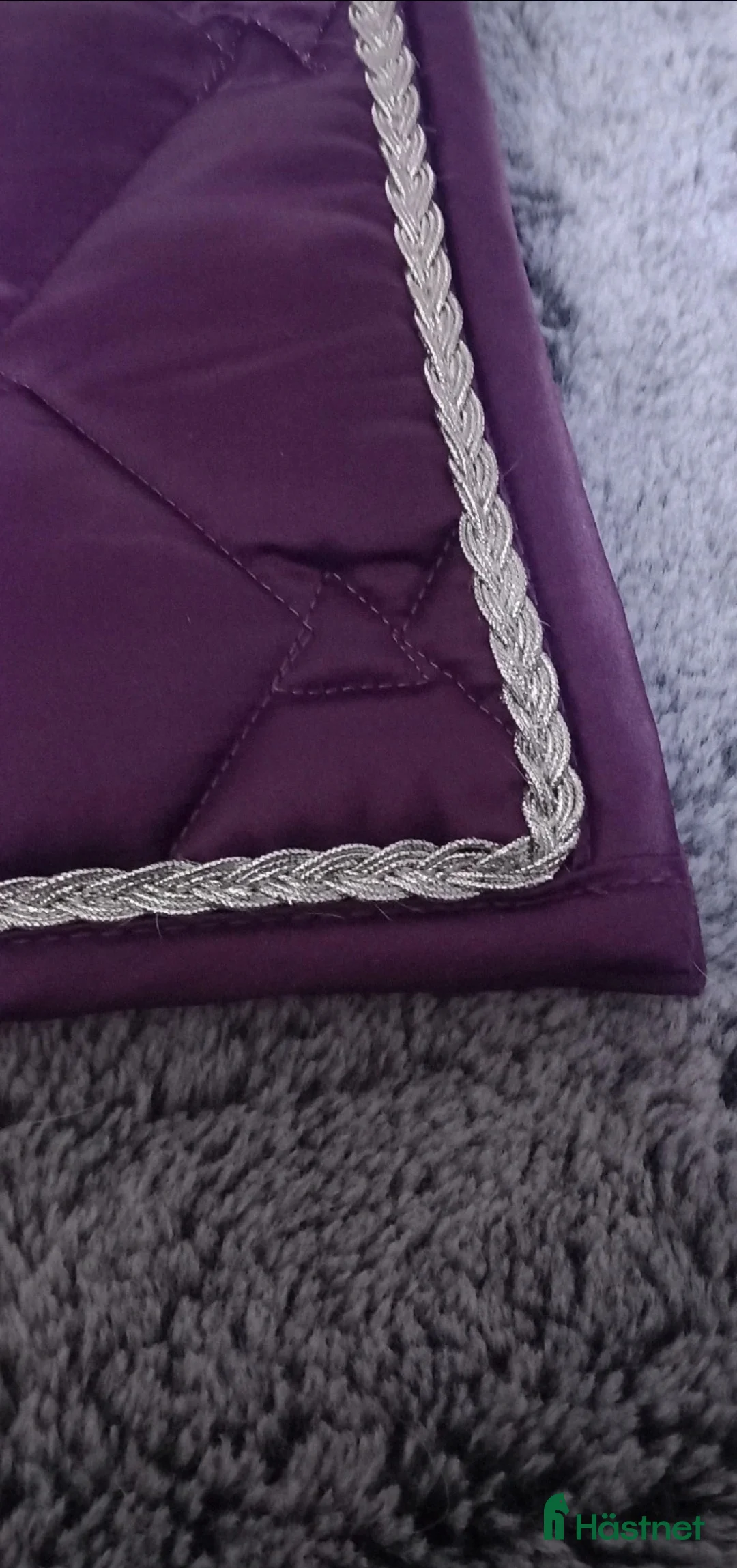 Schabrak & Vojlockar hästutrustning till salu: Två fina schabrak i Kalmar - Annons 1