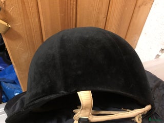 Hjälmar ryttarutrustning till salu: Ridhjälm säljes i Smedjebacken - Annons 18