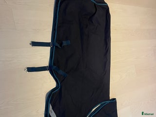 Täcken hästutrustning till salu: Vattentät och fodrat amigo täcke! i Strandbaden - Annons 10