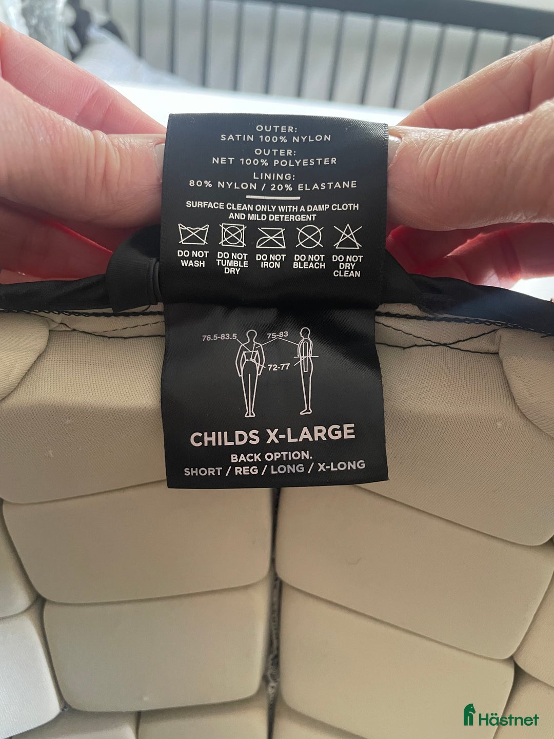 Säkerhetsvästar ryttarutrustning till salu: Ridväst  i Hagby - Annons 2