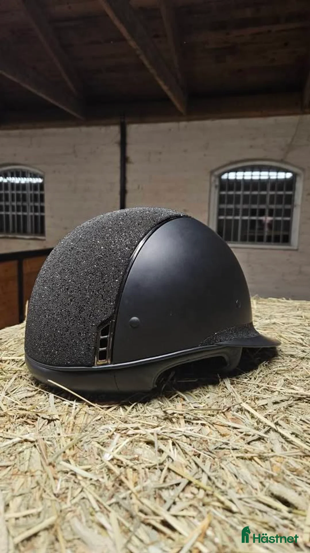 Hjälmar ryttarutrustning till salu: Samshield miss sheild Shadowmat crystal fabric i Tibro - Annons 4