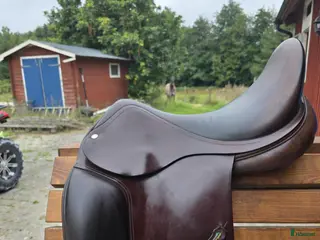 Sadlar hästutrustning Amerigo Cortina dressyr 17’ i Oskarshamn - Annons 5