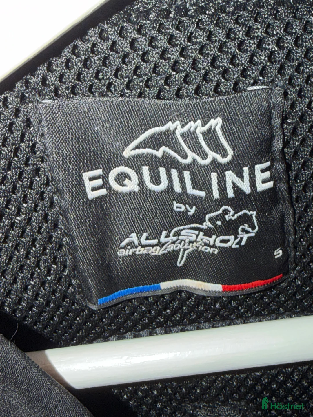 Säkerhetsvästar ryttarutrustning till salu: Uppblåsbar säkerhetsväst equline i Motala - Annons 3