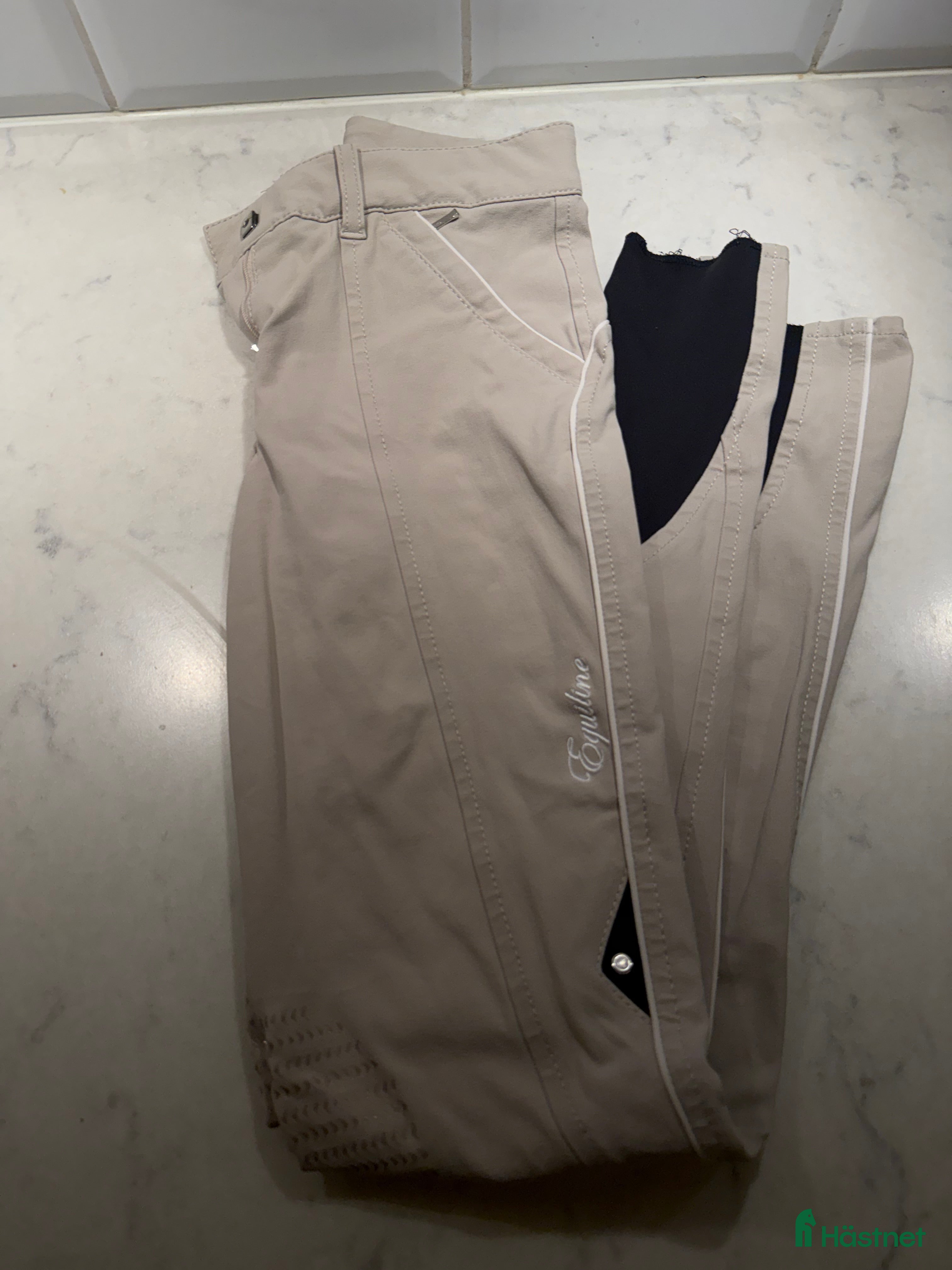 Ridbyxor ryttarutrustning till salu: Equiline ridbyxor till salu i Vindeln - Annons 2