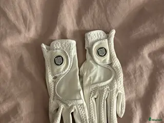 Övrig Ryttarutrustning ryttarutrustning till salu: Tävlings handskar - Annons 1