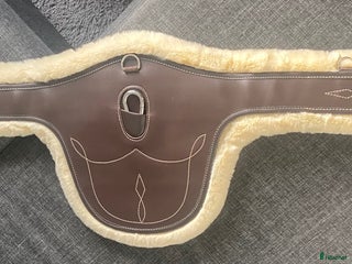 Sadeltillbehör hästutrustning till salu: Magplatta från Lippo i Kil - Annons 1