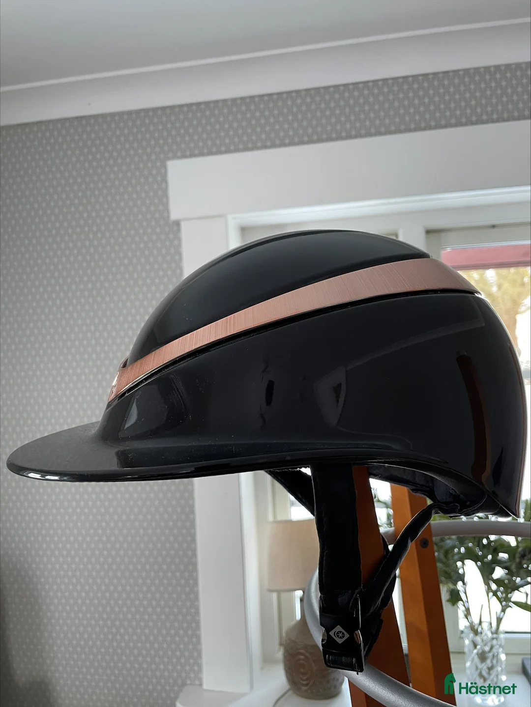 Hjälmar ryttarutrustning till salu: Charles Owen Halo Gloss Riding Helmet - Annons 1